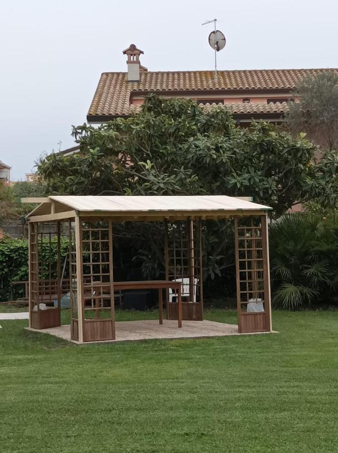 Modular King Suite - Intera Suite Vicino Aeroporto E Fiera Di Roma Fiumicino Exteriör bild